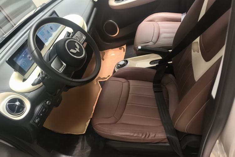 Used Wuling Bingo 2023 203km Light Edition Left Front Seat
