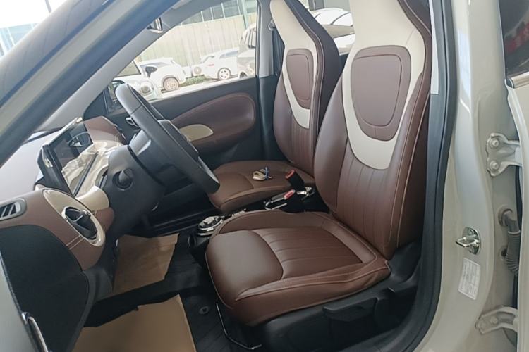 Used Wuling Bingo 2023 333 km Enjoyment Version Left Front Seat