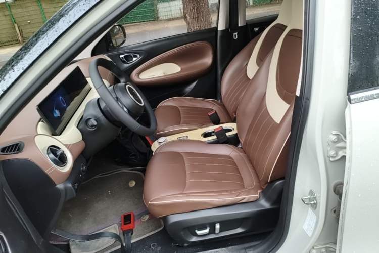 Used Wuling Bingo 2023 333 km Lingxi Connected+ Version Left Front Seat