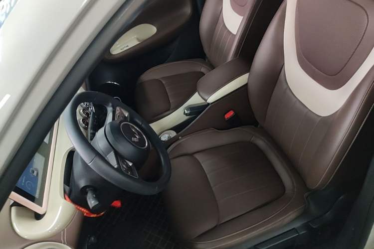 Used Wuling Bingo 2023 203km Comfort Edition Left Front Seat