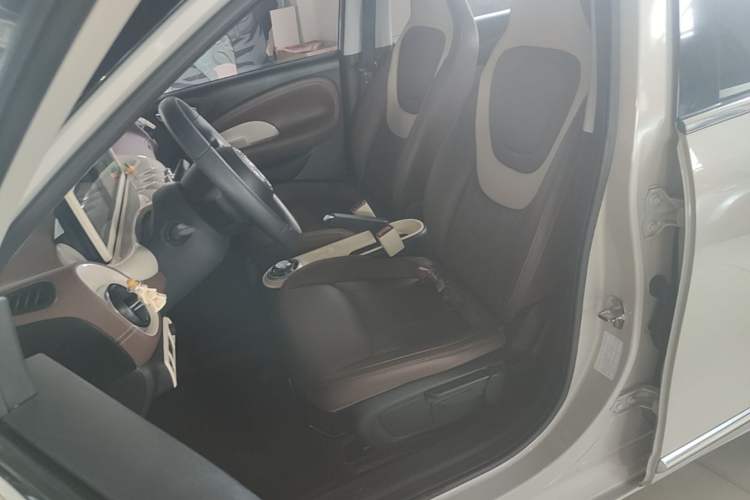 Used Wuling Bingo 2023 203km Comfort Edition Left Front Seat