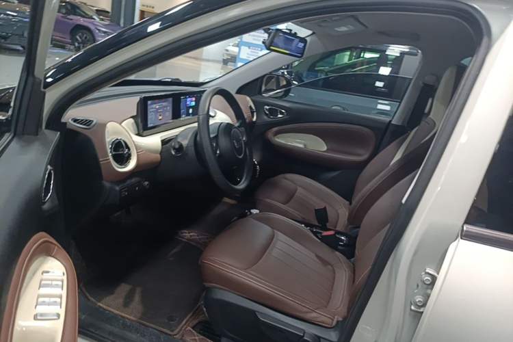 Used Wuling Bingo 2023 333km Enjoy+ Version Left Front Seat