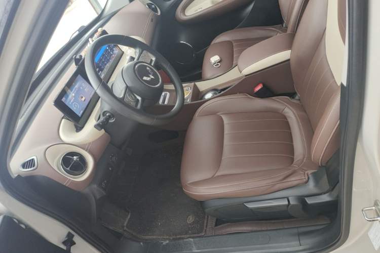 Used Wuling Bingo 2023 333km Enjoy+ Version Left Front Seat