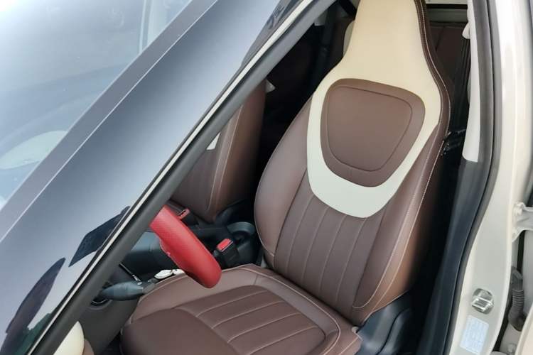 Used Wuling Bingo 2023 203km Comfort Edition Left Front Seat