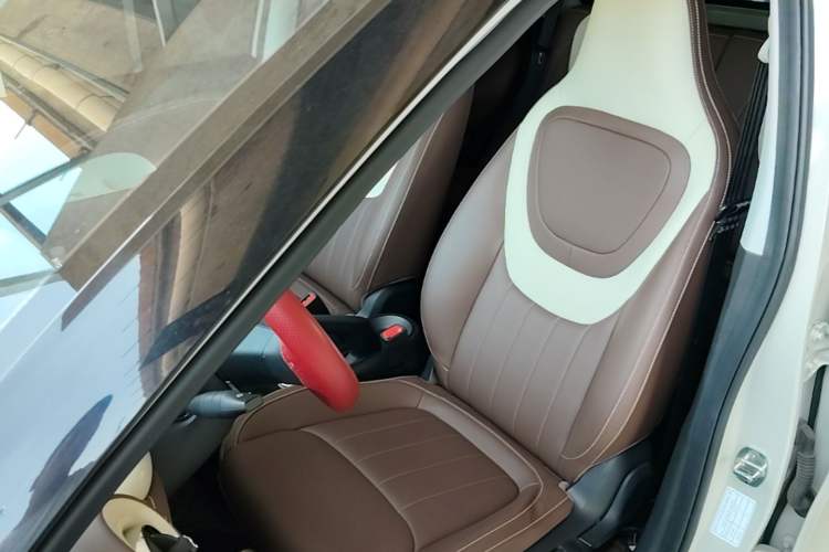 Used Wuling Bingo 2023 203km Comfort Edition Left Front Seat