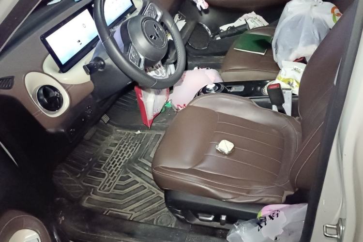 Used Wuling Bingo 2023 333 km Lingxi Connected Version Left Front Seat