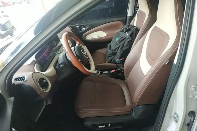 Used Wuling Bingo 2023 410 km Lingxi Deluxe Edition Left Front Seat