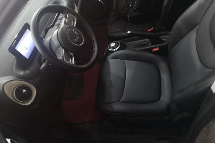 Used Wuling Bingo 2023 203km Light Edition Left Front Seat