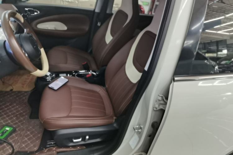 Used Wuling Bingo 2023 333 km Lingxi Connected+ Version Left Front Seat