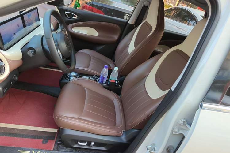 Used Wuling Bingo 2023 333 km Lingxi Connected Version Left Front Seat