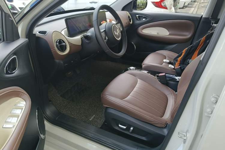 Used Wuling Bingo 2023 410 km Lingxi Deluxe Edition Left Front Seat