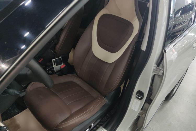 Used Wuling Bingo 2023 333 km Lingxi Connected Version Left Front Seat