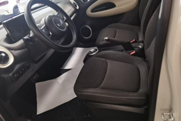 Used Wuling Bingo 2023 203km Light Edition Left Front Seat