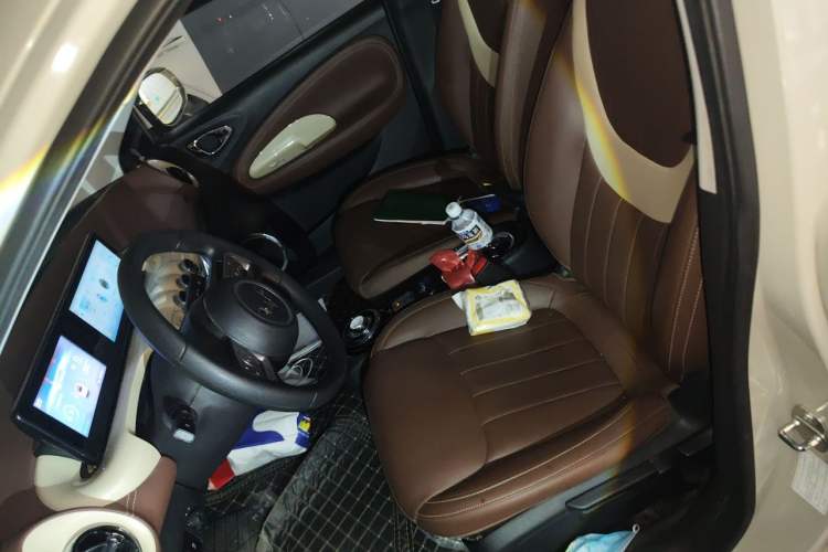 Used Wuling Bingo 2023 333 km Enjoyment Version Left Front Seat