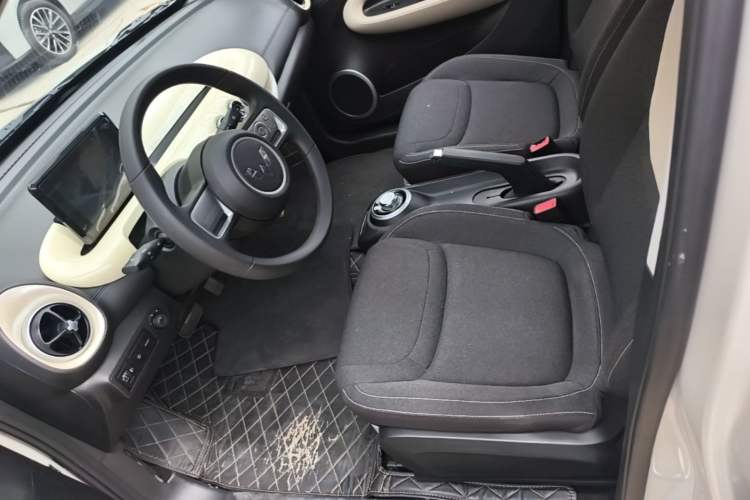 Used Wuling Bingo 2023 333 km Fast-Share Version Left Front Seat