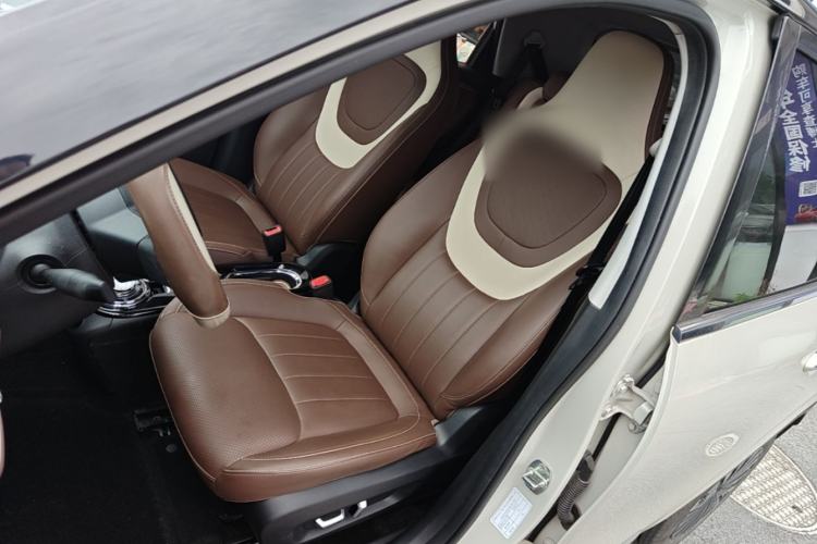 Used Wuling Bingo 2023 333 km Lingxi Connected+ Version Left Front Seat