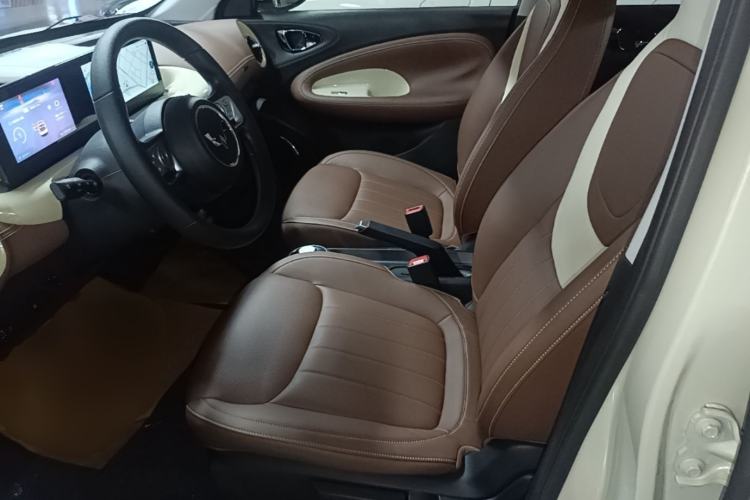 Used Wuling Bingo 2023 203km Comfort Edition Left Front Seat