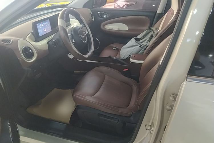 Used Wuling Bingo 2023 203km Comfort Edition Left Front Seat