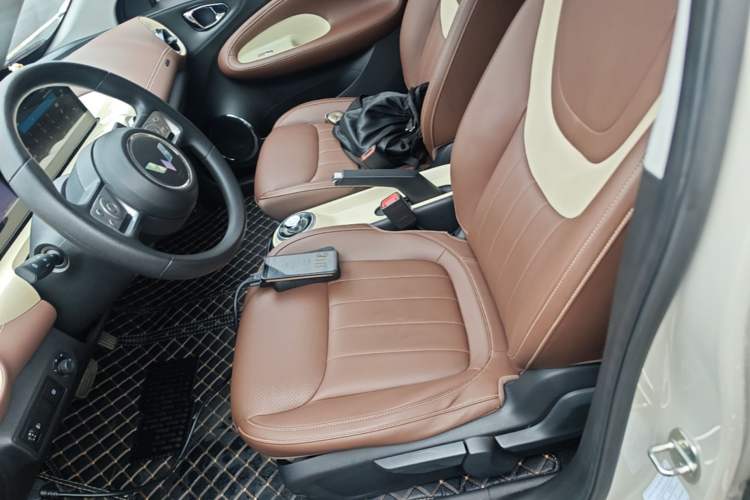Used Wuling Bingo 2023 203km Comfort Edition Left Front Seat