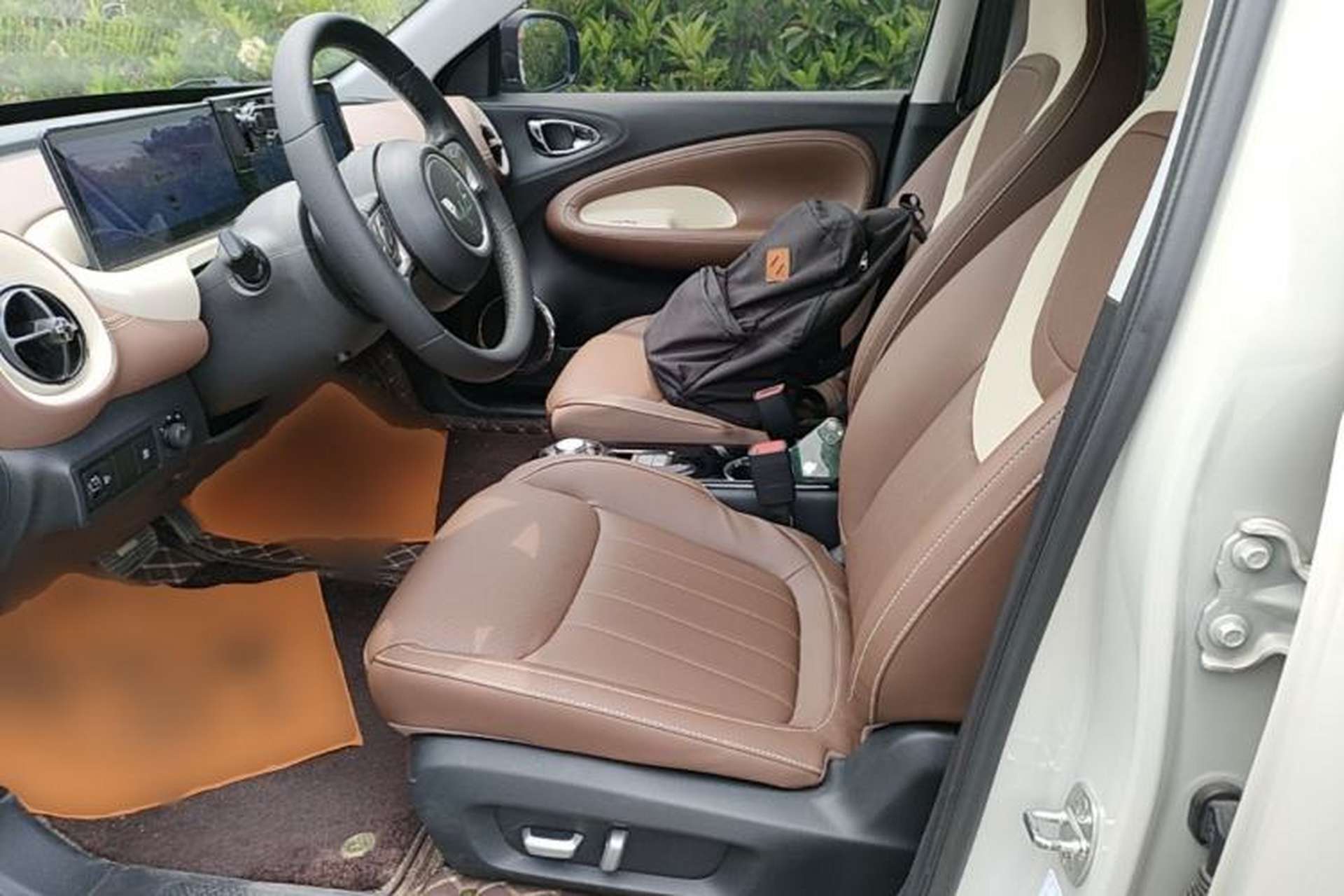 Used Wuling Bingo 2023 333 km Lingxi Connected+ Version Left Front Seat
