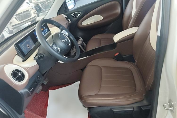 Used Wuling Bingo 2023 333 km Enjoyment Version Left Front Seat