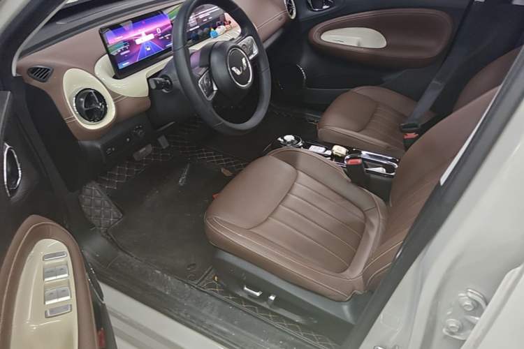 Used Wuling Bingo 2023 410 km Lingxi Deluxe Edition Left Front Seat