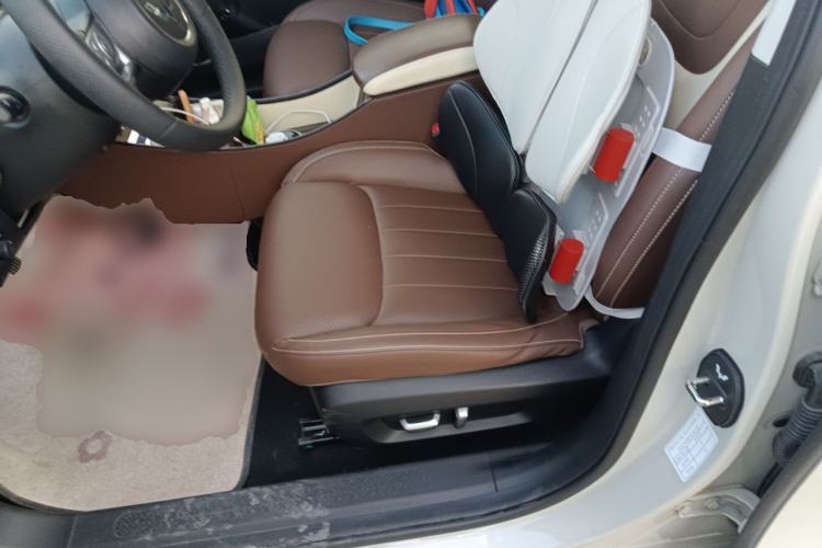 Used Wuling Bingo 2023 333 km Lingxi Connected Version Left Front Seat