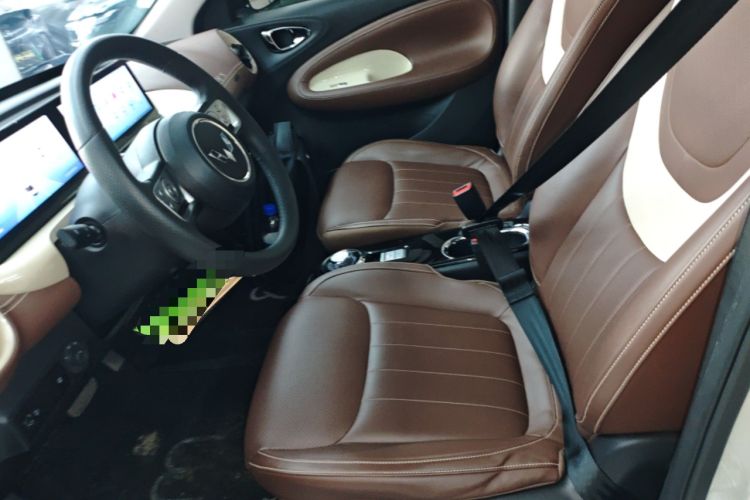 Used Wuling Bingo 2023 333 km Lingxi Connected Version Left Front Seat