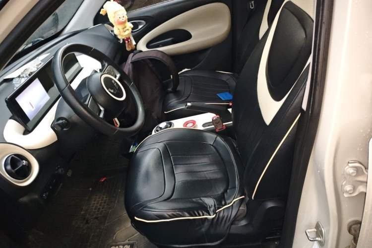 Used Wuling Bingo 2023 203km Light Edition Left Front Seat