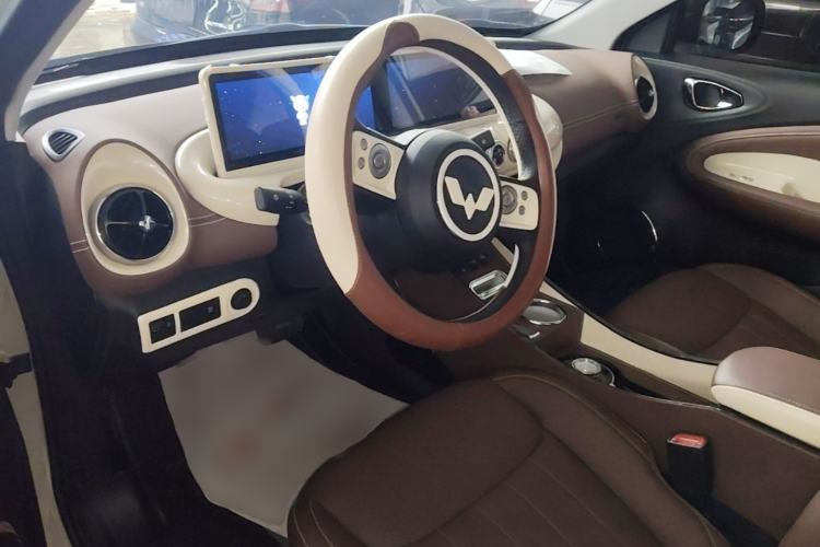 Used Wuling Bingo 2023 410 km Lingxi Deluxe Edition Left Front Seat