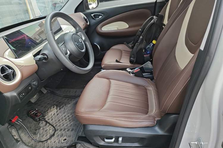 Used Wuling Bingo 2023 333 km Lingxi Connected Version Left Front Seat