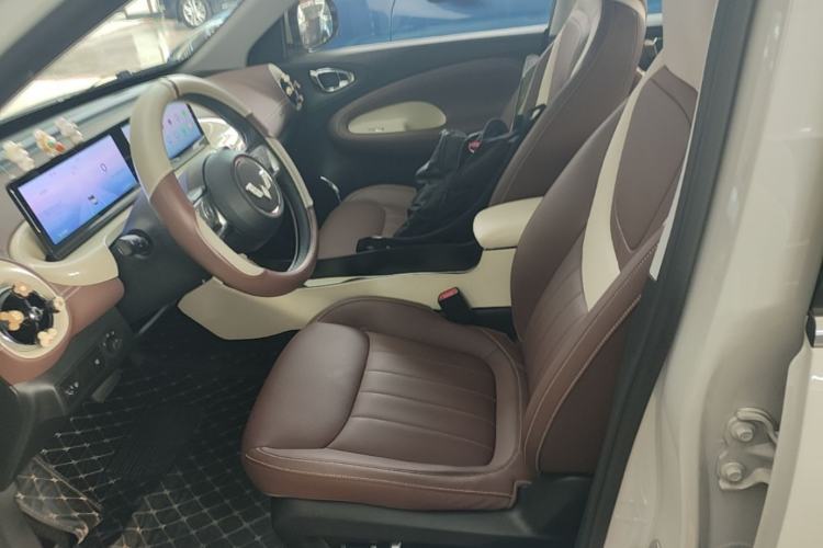 Used Wuling Bingo 2023 333 km Lingxi Connected Version Left Front Seat