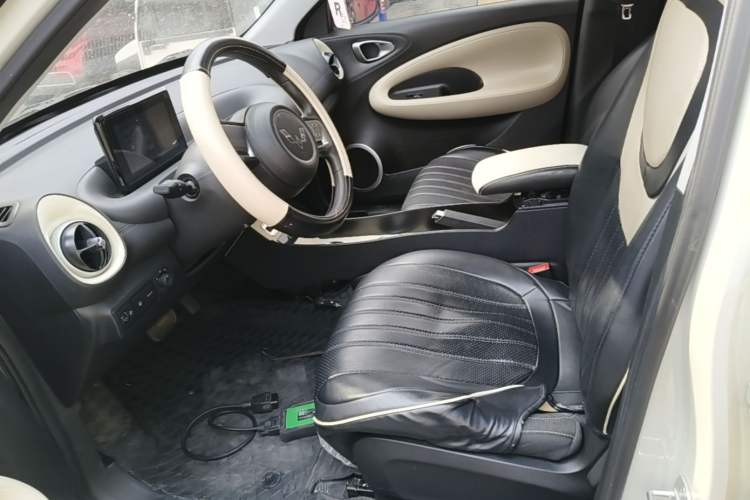 Used Wuling Bingo 2023 203km Light Edition Left Front Seat