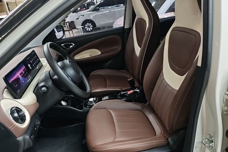 Used Wuling Bingo 2023 333 km Lingxi Connected Version Left Front Seat
