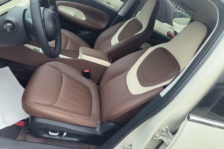 Used Wuling Bingo 2023 333 km Lingxi Connected+ Version Left Front Seat