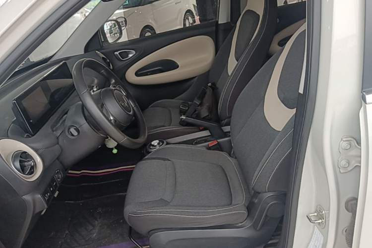 Used Wuling Bingo 2023 333 km Fast-Share Version Left Front Seat