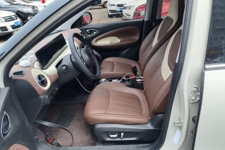 Used Wuling Bingo 2023 410 km Lingxi Deluxe Edition Left Front Seat