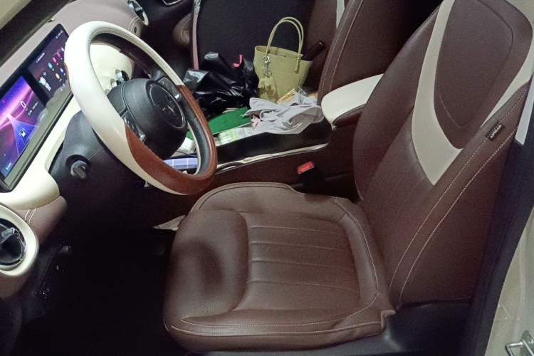 Used Wuling Bingo 2023 410 km Lingxi Deluxe Edition Left Front Seat