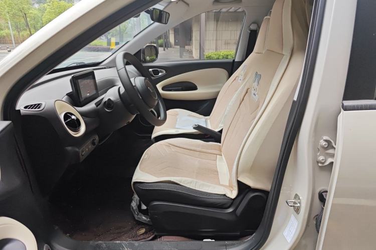 Used Wuling Bingo 2023 203km Light Edition Left Front Seat
