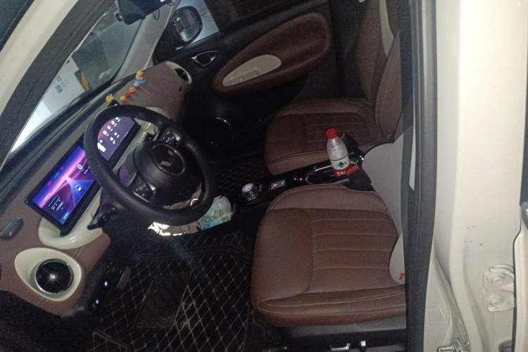 Used Wuling Bingo 2023 333 km Lingxi Connected Version Left Front Seat