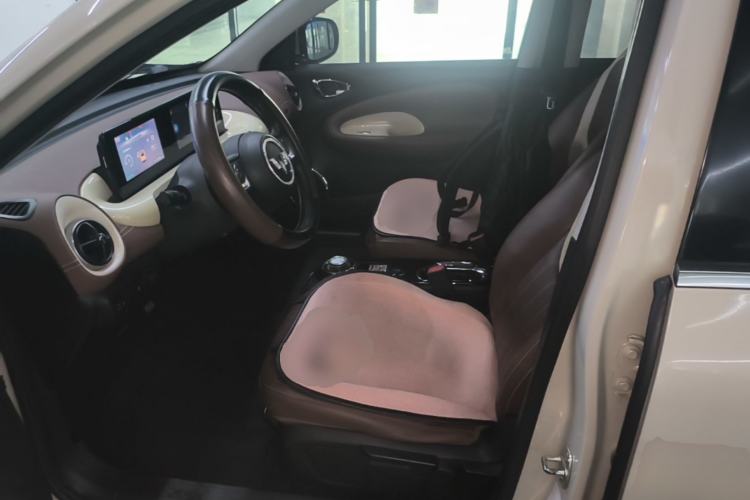Used Wuling Bingo 2023 333 km Enjoyment Version Left Front Seat