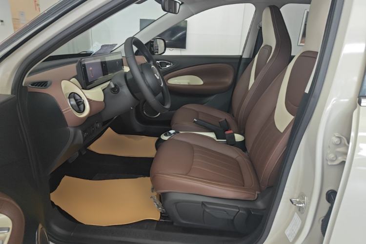 Used Wuling Bingo 2023 203km Comfort Edition Left Front Seat