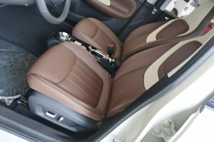 Used Wuling Bingo 2023 410 km Lingxi Deluxe Edition Left Front Seat