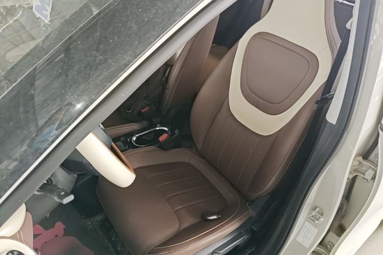 Used Wuling Bingo 2023 333 km Enjoyment Version Left Front Seat