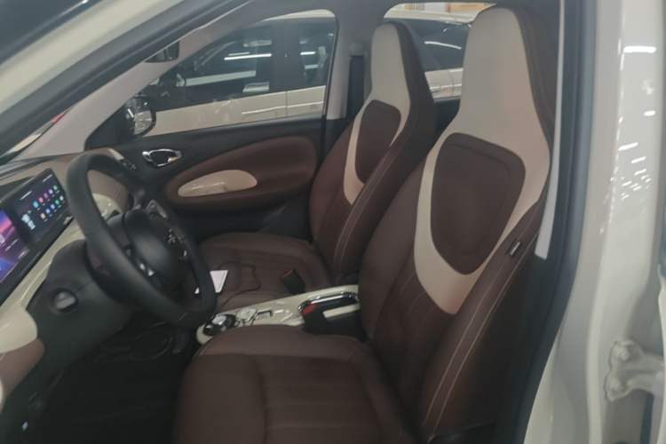 Used Wuling Bingo 2023 410 km Lingxi Deluxe Edition Left Front Seat