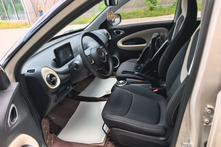 Used Wuling Bingo 2023 203km Light Edition Left Front Seat