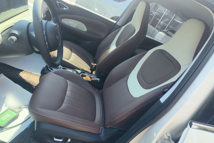 Used Wuling Bingo 2023 410 km Lingxi Deluxe Edition Left Front Seat