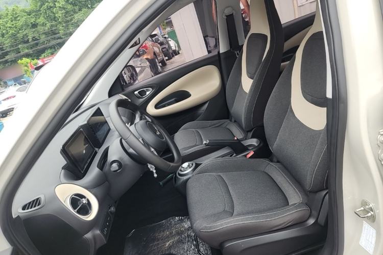 Used Wuling Bingo 2023 203km Comfort Edition Left Front Seat
