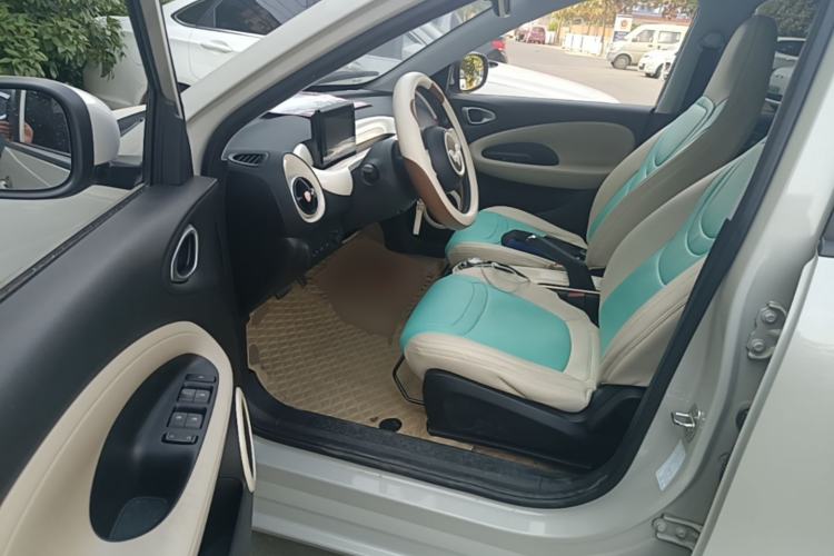 Used Wuling Bingo 2023 203km Light Edition Left Front Seat