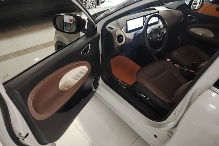 Used Wuling Bingo 2023 333 km Lingxi Connected Version Left Front Seat